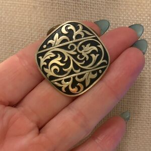 Charming Vintage Black and Gold Scarf  Clip